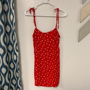 Cute adjustable strap tank top!